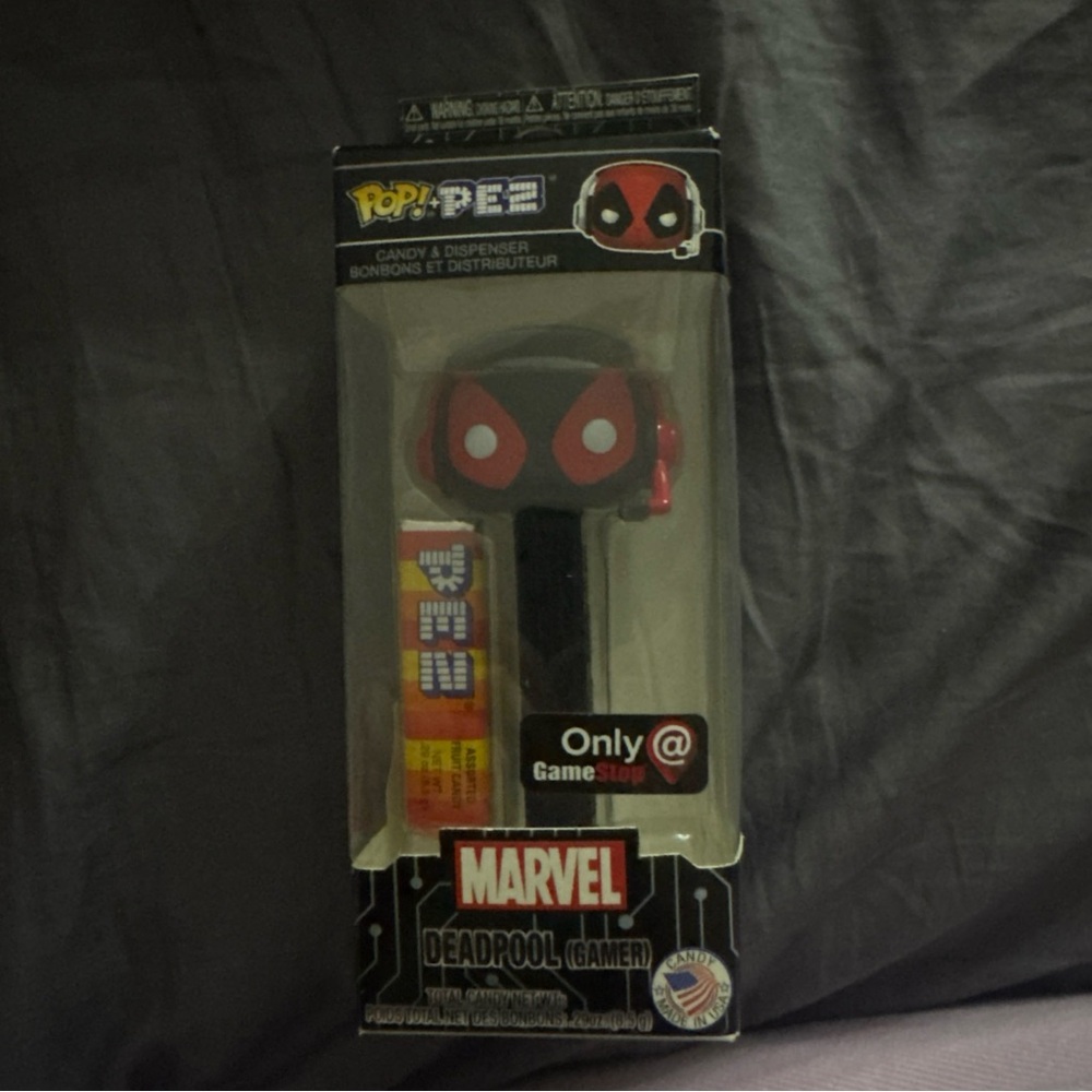 Marvel Deadpool Gamer PEZ Dispenser - Black and Red